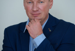 Роман Орешкин