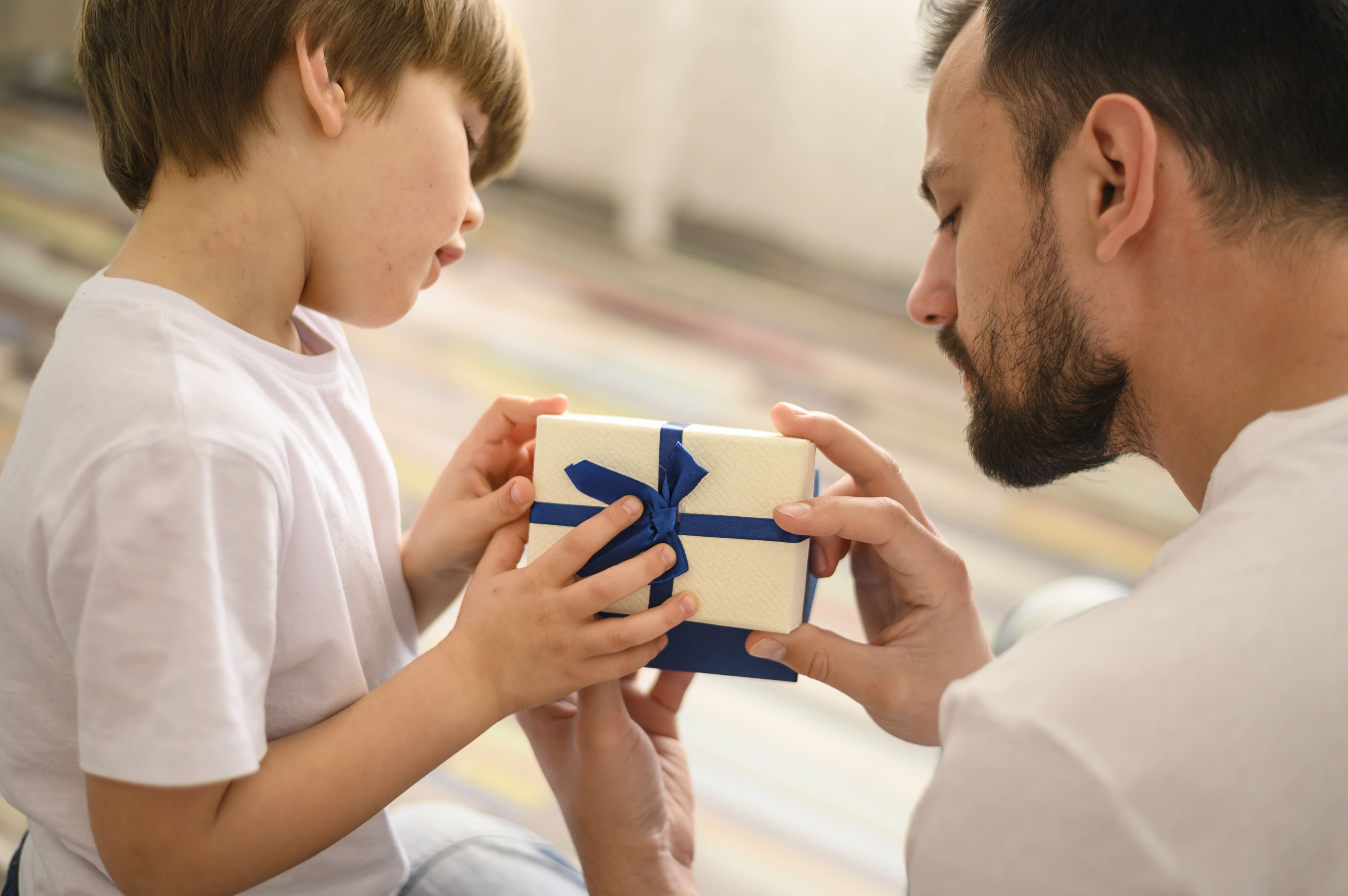 Что подарить папе? Подборка от Novikov School